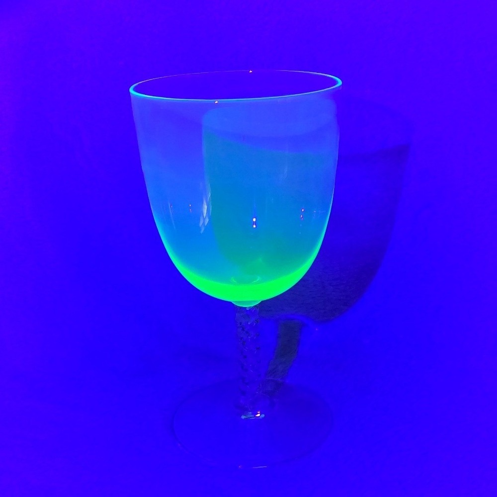 Vintage Uranium Glass Wine Goblet Teal Green‎ Optic Bowl Twisted Clear Stem UV